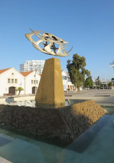 Europa Square (Finikoudes)