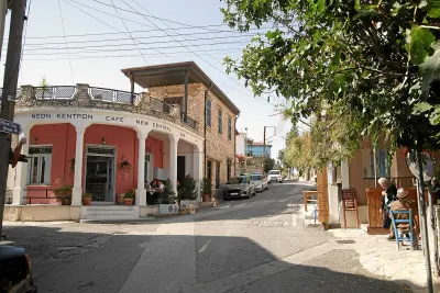Kato Drys Village